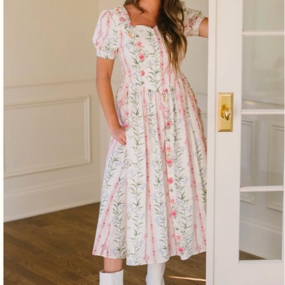 Ivy City Co Maybelle Floral Dress Size 12 - Picture 9 of 12